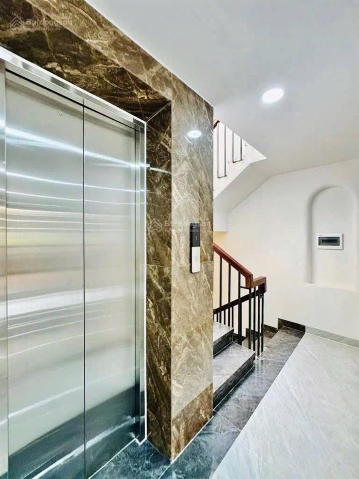 Siêu phẩm 5 tầng  thang máy  full nội thất  hẻm xe hơi khu phân lô  trung tâm gò vấp