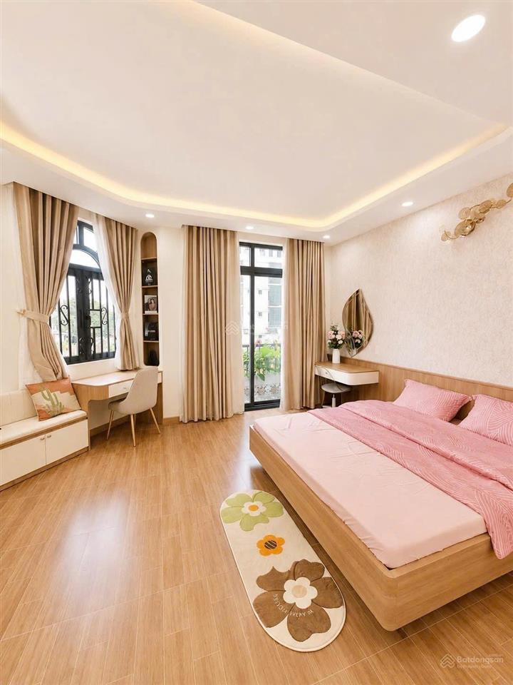 Căn góc ngang 5m dài 13m  4 tầng  nhà mới full nội thất  hẻm xe hơi  ngay siêu thị emart 2