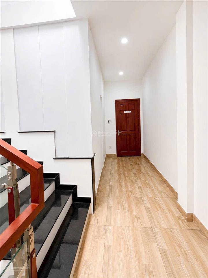 Nhà dt 86,2m2  3 tầng  hẻm thông  gần mặt tiền  đang cho thuê 15tr  chỉ 6,35 tỷ nhà dt 86.2m2