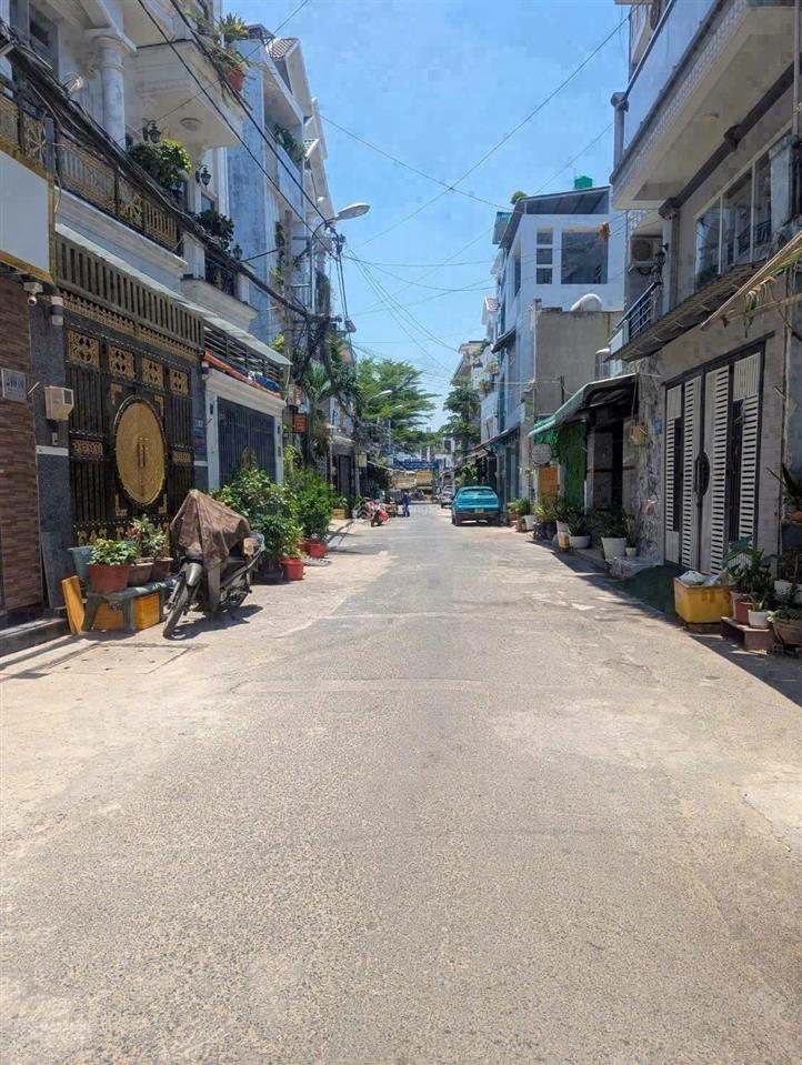 Nhà phố khu đồng bộ nhà lầu  hẻm xe hơi né  dt 4m x 15m  5 tầng  chỉ nhỉnh hơn 7tỷ !