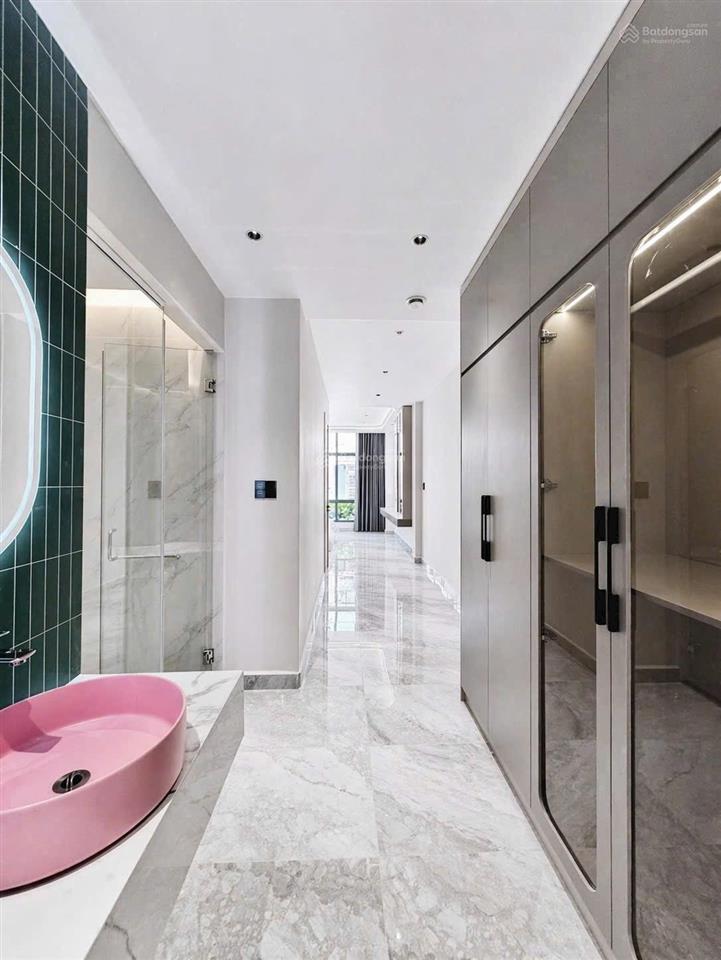 Căn nhà smarthome phong cách sang trọng  4 tầng  full nội thất  hẻm xe hơi  sát mặt tiền đường