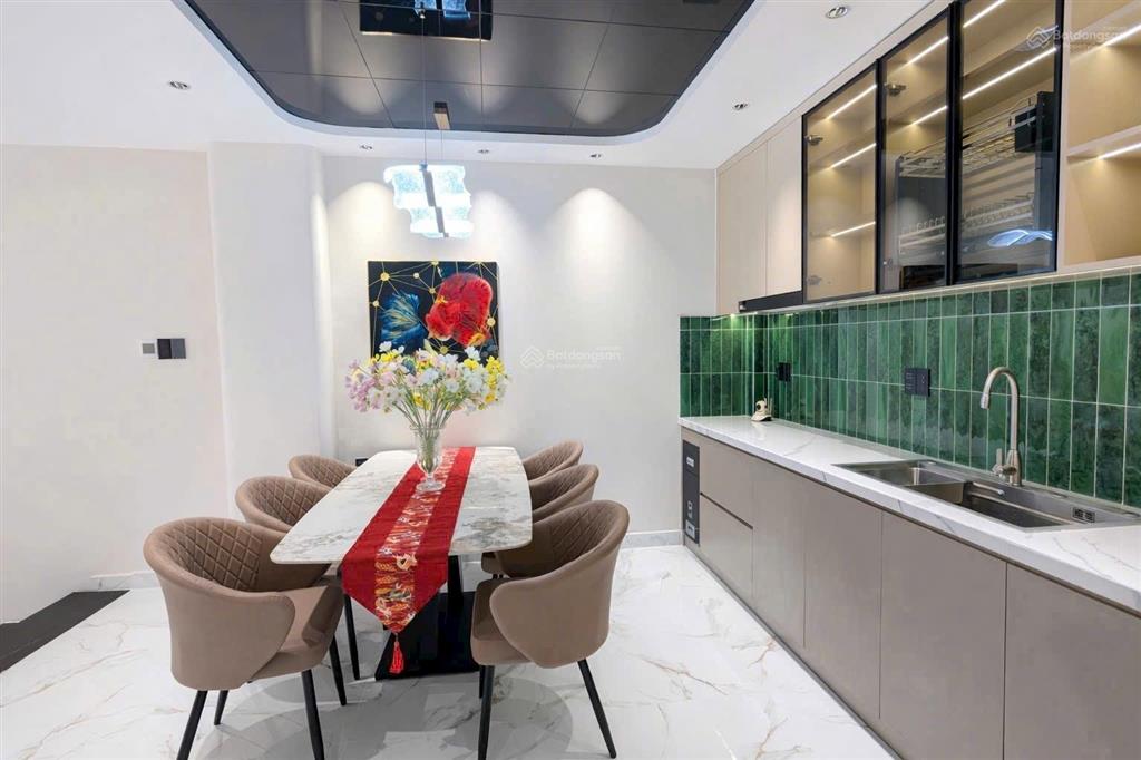 Căn nhà smarthome phong cách sang trọng  4 tầng  full nội thất  hẻm xe hơi  sát mặt tiền đường
