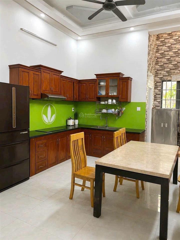 Nhà hẻm xe hơi  dt 59m2 (4,15m x 14m)  3 tầng  gần siêu thị emart 2  chỉ hơn 5 tỷ