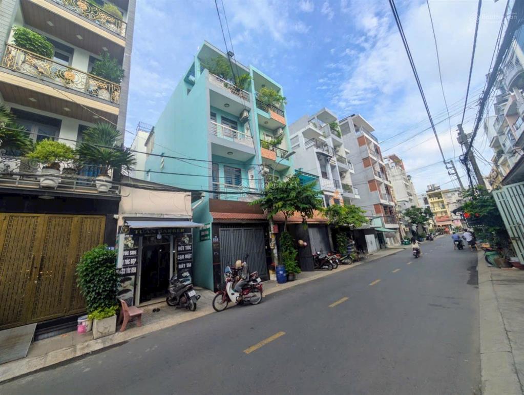 Mặt tiền đường kinh doanh  5 tầng  dt 4x15m  gần chợ hạnh thông tây  chỉ hơn 9 ty