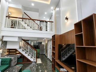 Vị trí hiếm  ngã 5 chuồng chó  nhà 3 tầng  full nội thất  dt 4,3m x 13m (52,5m2)  chỉ hơn 6 tỷ