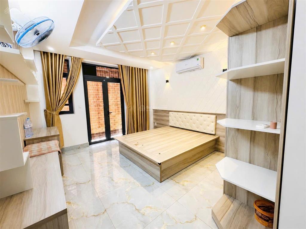 Hẻm xe hơi 1 trục sát mặt tiền  nhà phố khu đồng bộ nhà lầu  dt 4m x 19m  5 tầng giá nhỉnh 9 tỷ