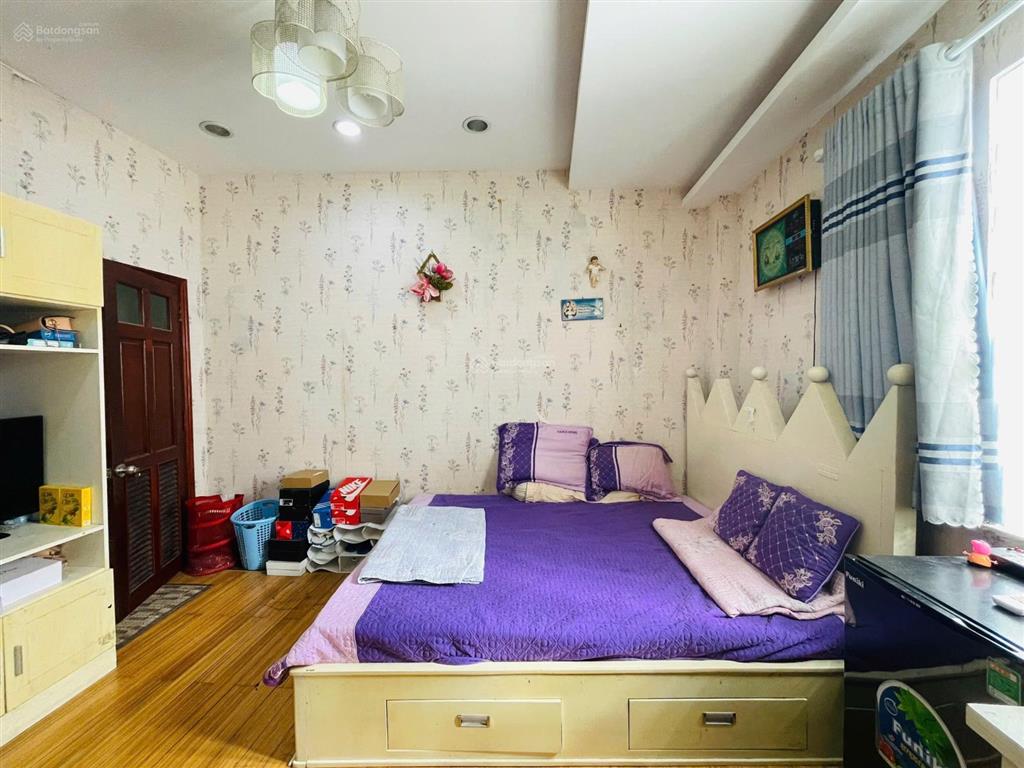 Nhà mặt tiền đường kinh doanh 10m sầm uất  ngang 6,2m dài 19m  nhà 4 tầng  giá chỉ 18,8 tỷ (tl)