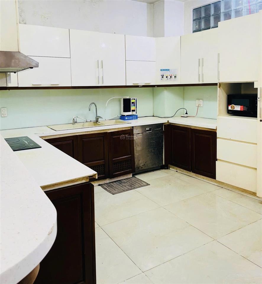 Nhà mặt tiền đường kinh doanh 10m sầm uất  ngang 6,2m dài 19m  nhà 4 tầng  giá chỉ 18,8 tỷ (tl)