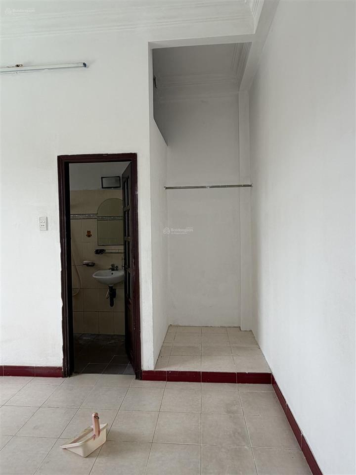 Mặt tiền đường số 5  nguyễn oanh 4,5x17m 5 tầng dòng tiền 30 triệu/tháng chỉ 11x tỷ !