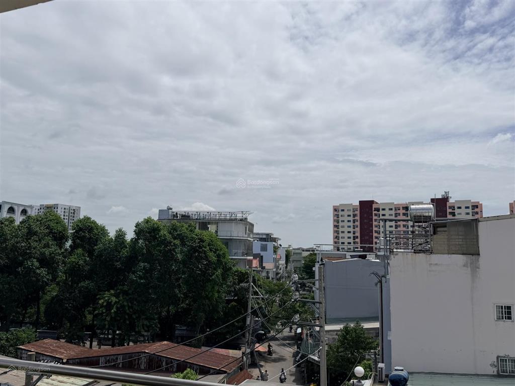 Mặt tiền đường số 5  nguyễn oanh 4,5x17m 5 tầng dòng tiền 30 triệu/tháng chỉ 11x tỷ !