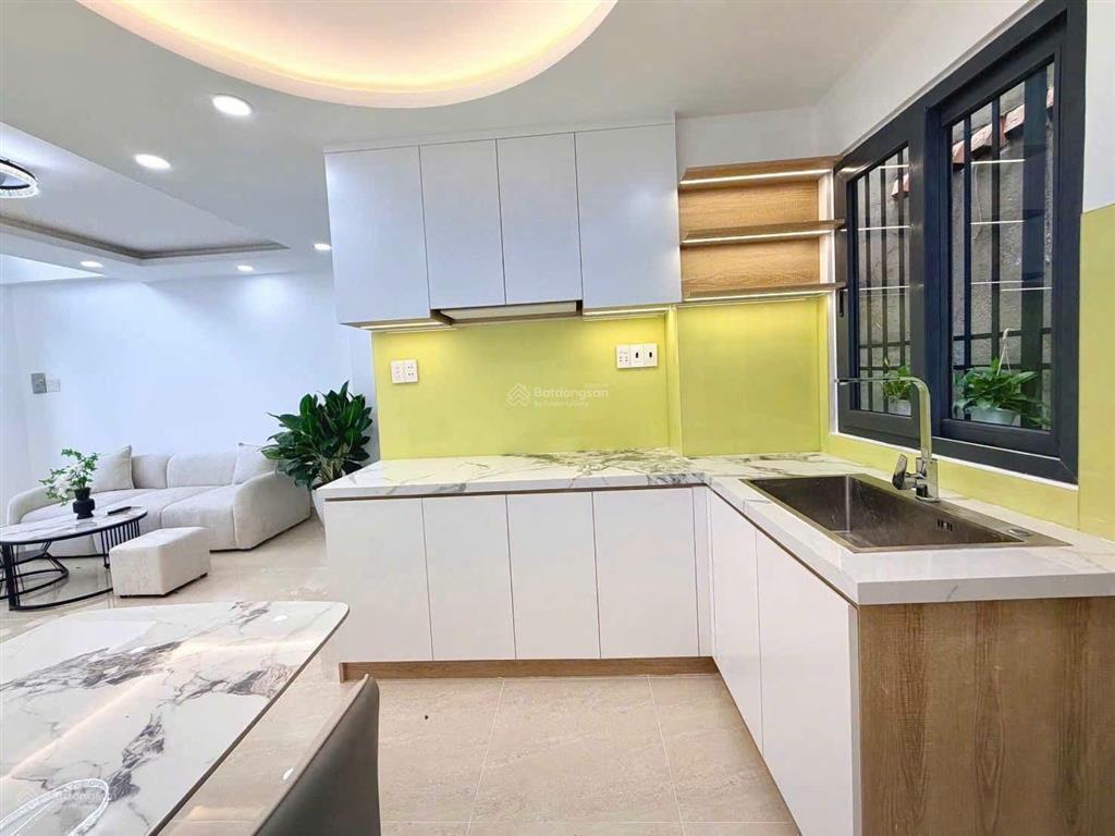 Nhà 4 tầng  full nội thất  hẻm 6m thông xe hơi ra vào  khu cao tầng sang trọng dân trí  hơn 6tỷ