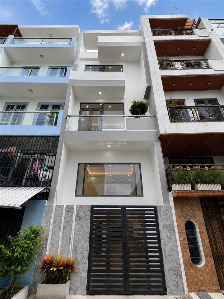 Nhà 4 tầng  full nội thất  hẻm 6m thông xe hơi ra vào  khu cao tầng sang trọng dân trí  hơn 6tỷ