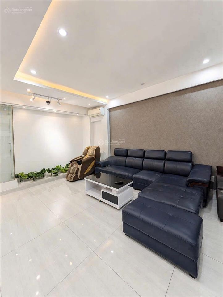 Nhà 5 tầng  hẻm xe hơi thông  dt 4,5m x 15m (67,1m2) full nội thất  gần siêu thị emart giá 8xtỷ