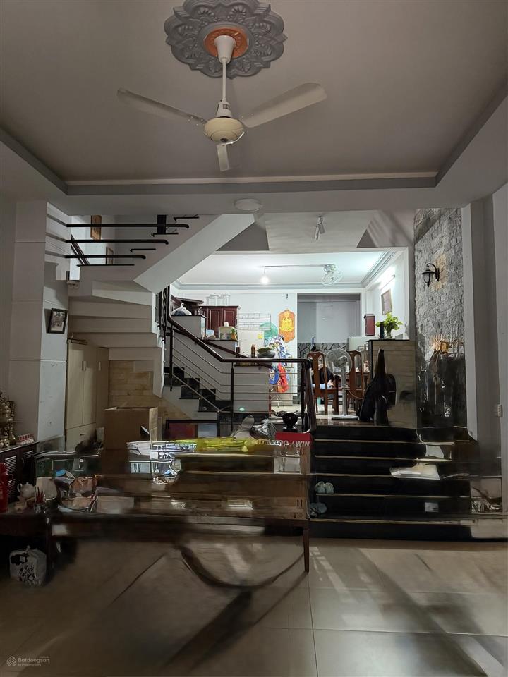 Chủ nhà kts xây dựng chắc chắn để ở (5x15 m) 75m2 tại khu nhà đồng bộ cao cấp, giá tốt chỉ 8,8 tỷ !
