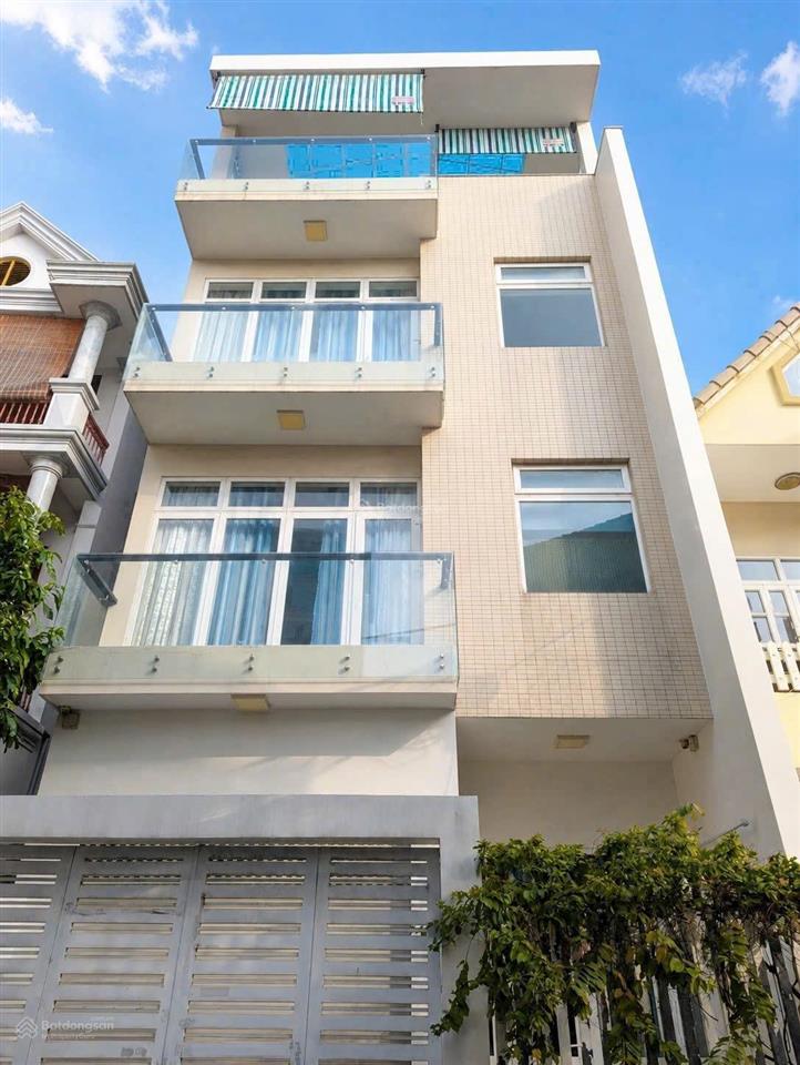 Biệt thự mini  vị trí siêu đẹp hẻm 6m thẳng 1 trục dt 90m2 ngang rộng 6,5m  nhà 4 tầng  11xtỷ