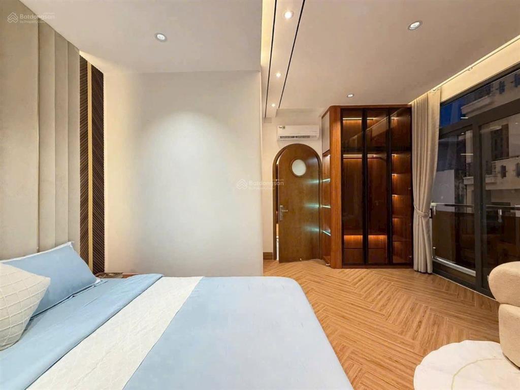 Siêu phẩm góc hai mặt tiền siêu đẹp  có thang máy  ngang rộng 6m  5 tầng  full nội thất  9x tỷ