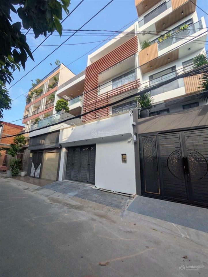 Nhà phố ngang rộng 6m x19m  4 tầng  2 mặt tiền đường 8m thông  đường bờ sông tham lương bến cát