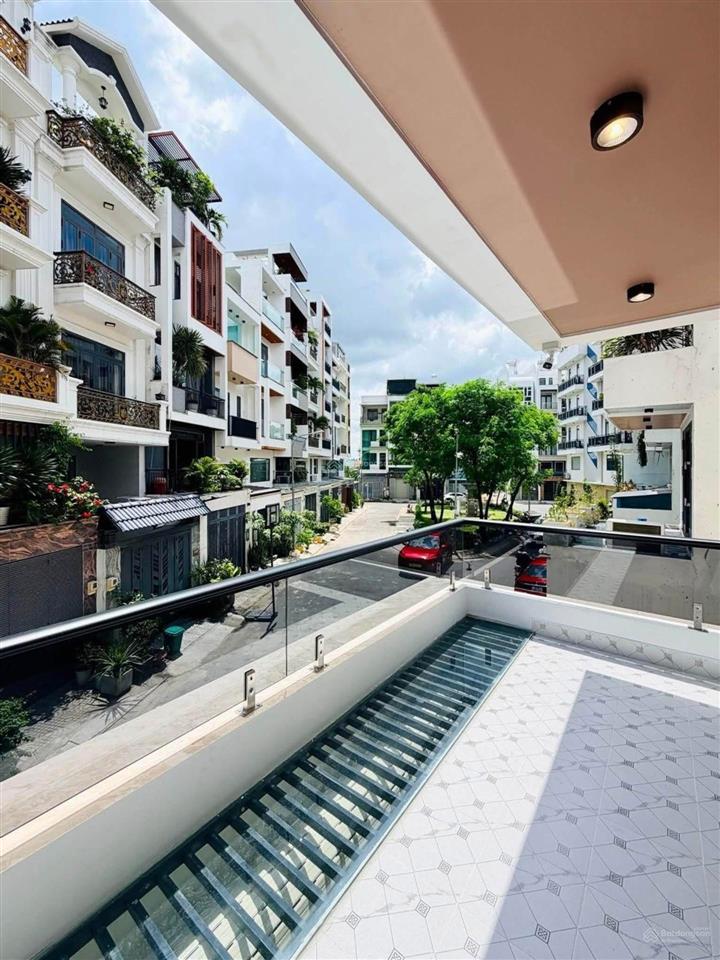 Siêu phẩm 6 tầng thang máy trung tâm gò vấp đẹp không tỳ vết full nội thất cao cấp giá 14 x tỷ