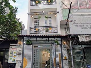 Nhà mặt tiền đường kinh doanh  3 tầng  dt 59,7m2  chỉ hơn 6 tỷ!