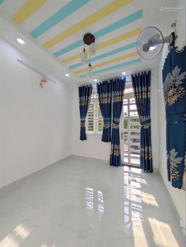 Nhà mặt tiền đường kinh doanh  3 tầng  dt 59,7m2  chỉ hơn 6 tỷ!