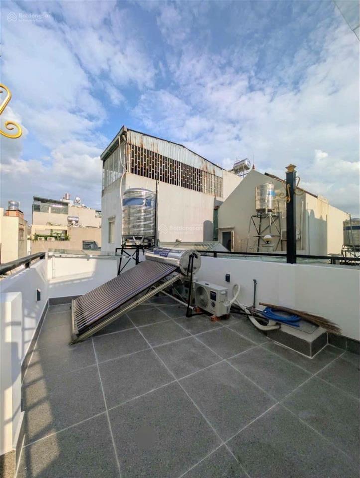Nhà mặt tiền đường kinh doanh  3 tầng  dt 59,7m2  chỉ hơn 6 tỷ!
