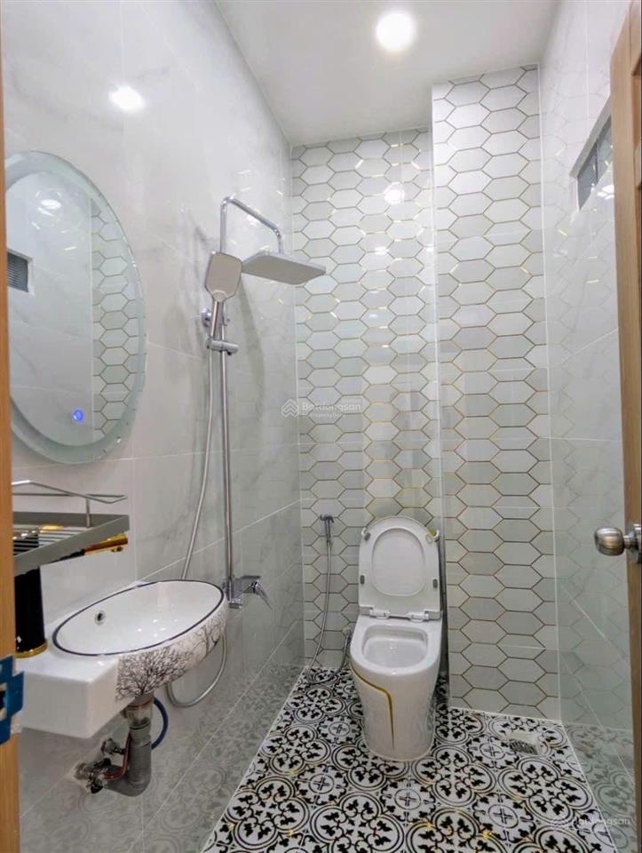 Nhà mặt tiền đường kinh doanh  3 tầng  dt 59,7m2  chỉ hơn 6 tỷ!