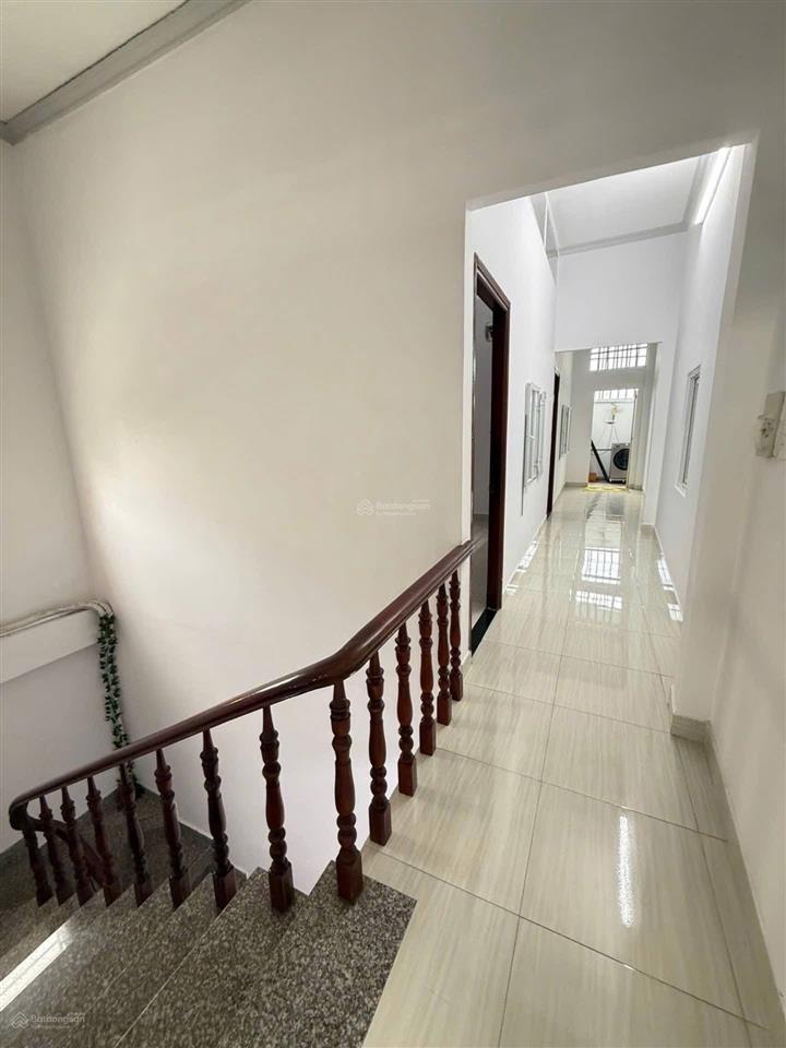 Nhà mới full nội thất dt 81m2 ngang rộng 5m x16  có 4 phòng ngủ  có phòng ngủ trệt  giá 6,79 tỷ!