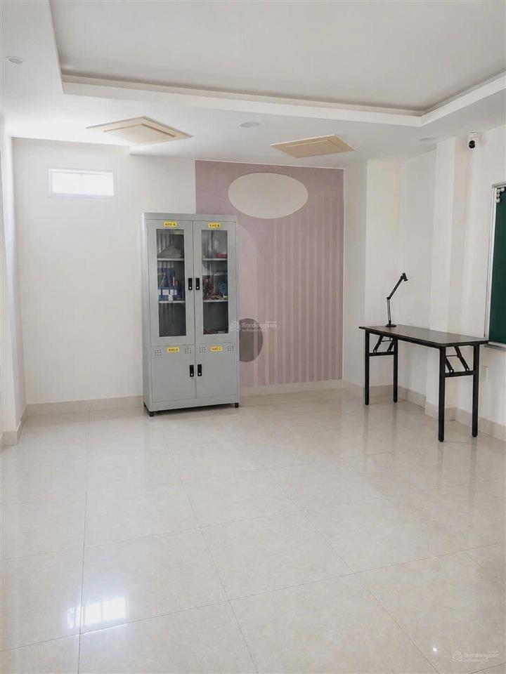 Bán nhà hẻm tải, 10m, nhà đúc 4 tấm, 688/ lê đức thọ p.15 q.gò vấp giá chỉ 8,6 tỷ.