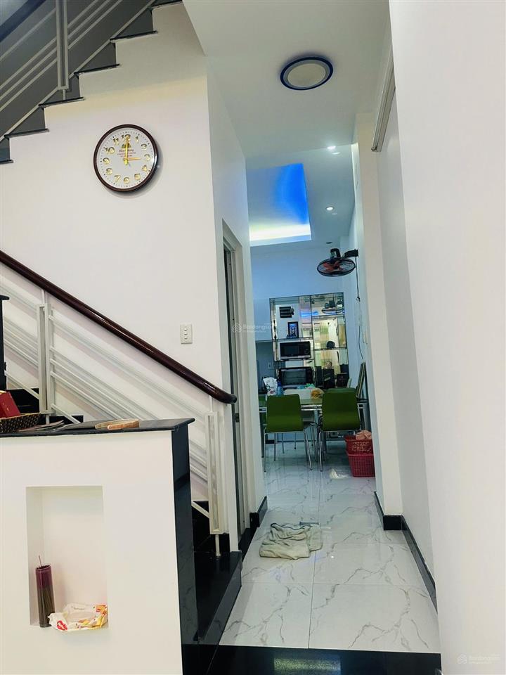 Nhà 4 tầng  full nội thất  hẻm 4,5 m xe hơi tới nhà  khu cao tầng sang trọng dân trí  chỉ hơn 8
