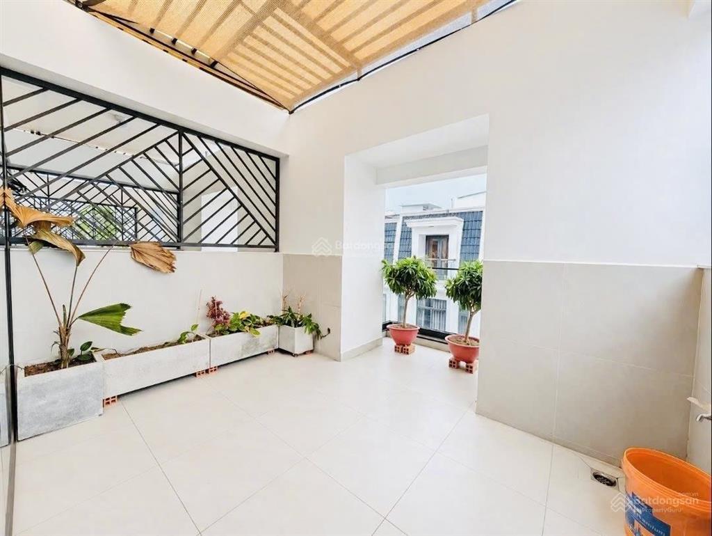 Nhà khu đồng bộ 85 căn osimi  hẻm 8m thông xe tải dt 4m x 16m  4 tầng full nội thất  giá 11ty