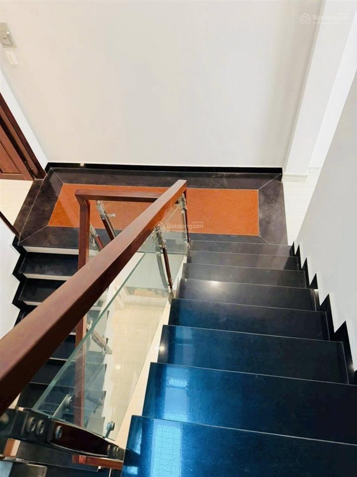 Nhà hxh 5m  vị trí đẹp  thẳng 1 trục gần mặt tiền  nhà mới dt 4m x 12m  4 tầng  chỉ hơn 7ty