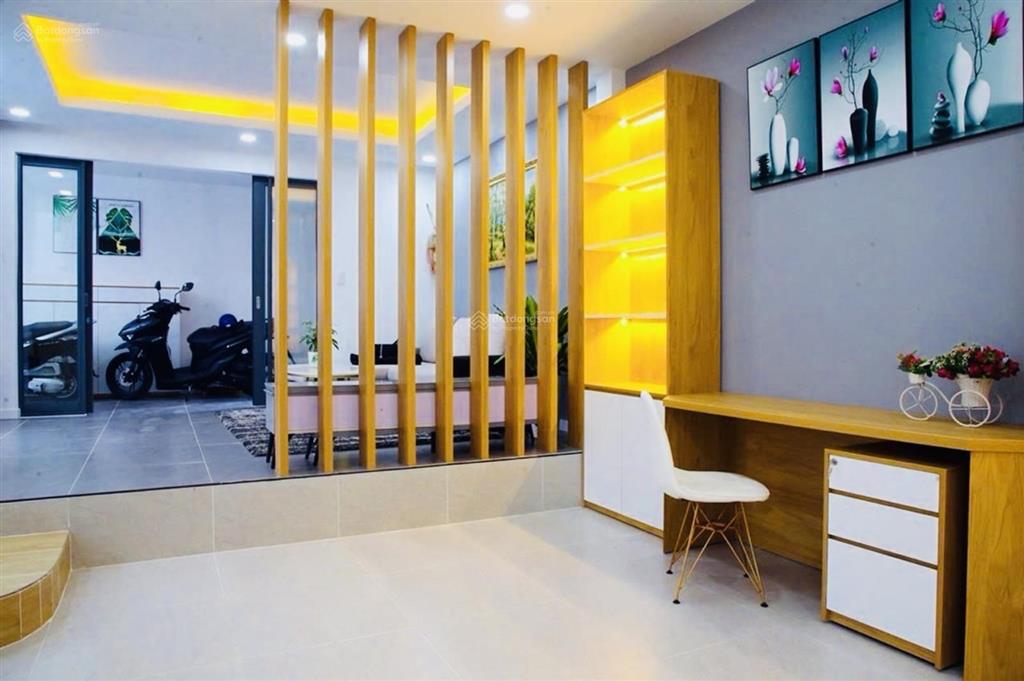 Bán biệt thự 7,8 tỷ  dt 8x14m2, công nhận 99,6m2  nguyễn văn đậu  p.11, bình thạnh gần quận 1.