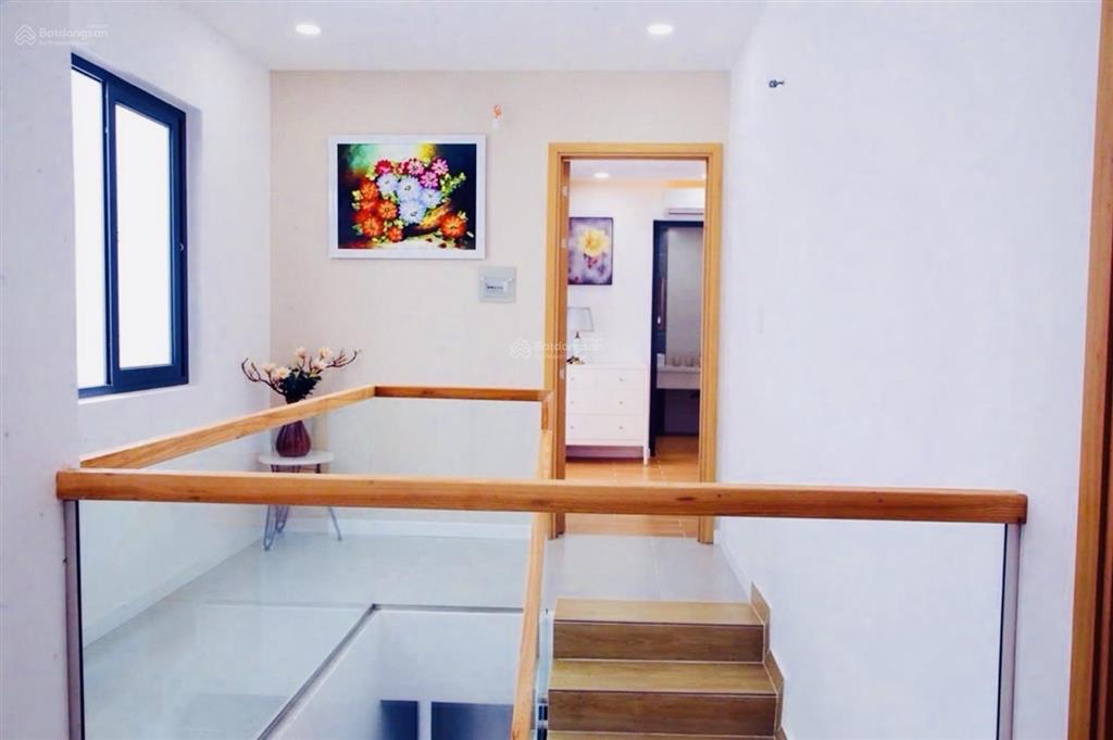 Bán biệt thự 7,8 tỷ  dt 8x14m2, công nhận 99,6m2  nguyễn văn đậu  p.11, bình thạnh gần quận 1.