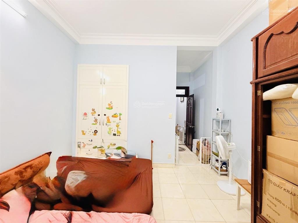 Chính chủ bán gấp nhà 9,2 tỷ, diện tích 4x23m, cn 86m2, 3 tầng đúc, hẻm ô tô, khu vip gò vấp!