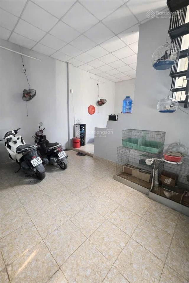 Bán nhà 2 tầng mt hẻm kinh doanh, ngang 5,5mx20m, chỉ 5,9 tỷ