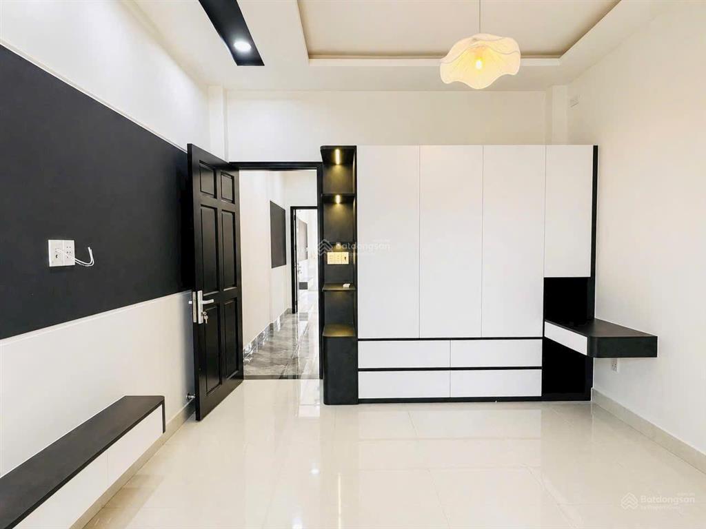 Nhà đẹp 4 tầng ful nội thất đường ô tô  trung tâm bình tân  chỉ hơn 6 tỏi