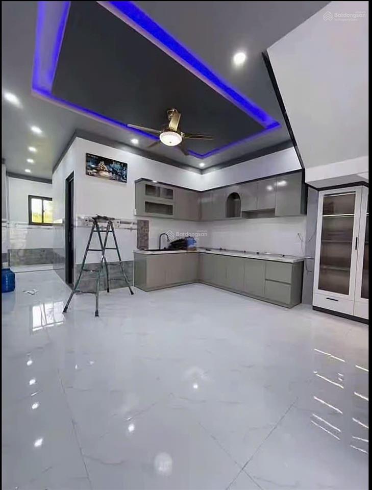 Bán nhà 2 tầng 60m2 ngay chợ bình thành, gần ngã tư gò mây, giáp tân phú, hẻm xe hơi 5m thông