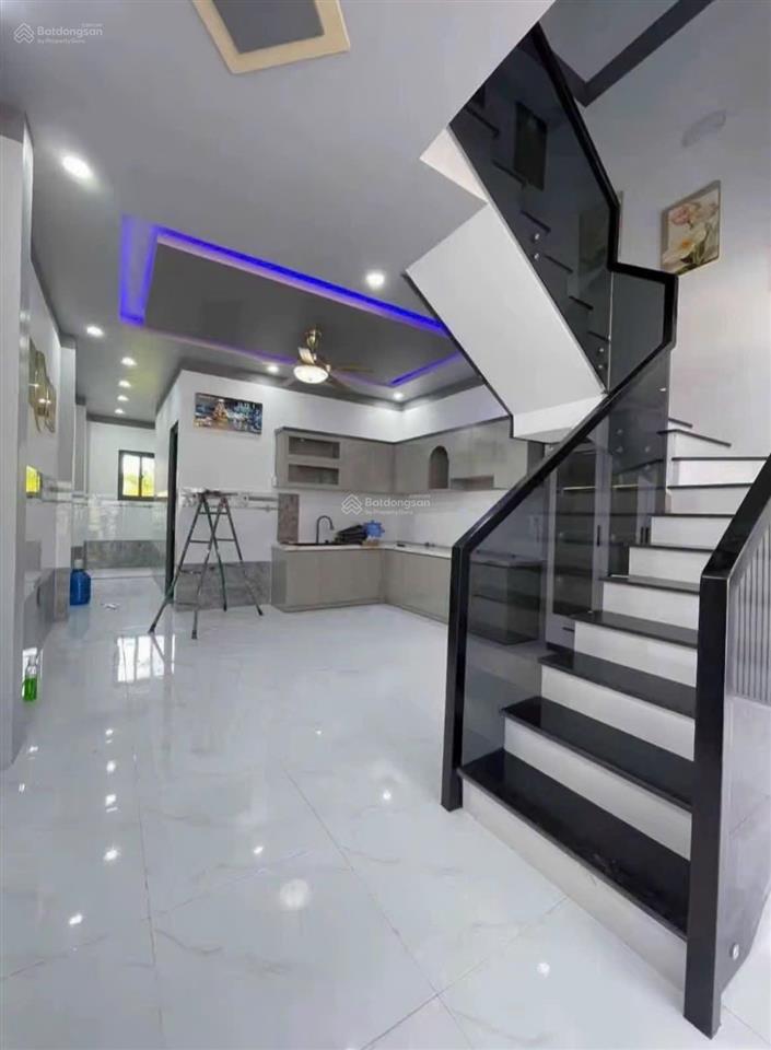 Bán nhà 2 tầng 60m2 ngay chợ bình thành, gần ngã tư gò mây, giáp tân phú, hẻm xe hơi 5m thông