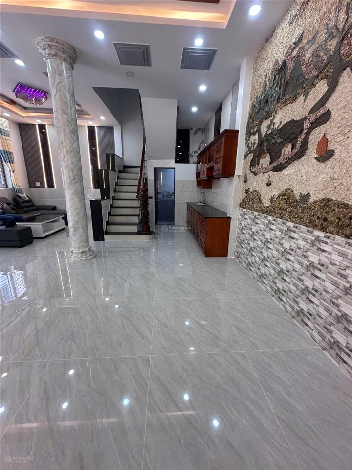 Bán nhà 4 tầng ngay chợ bình thành, giáp tân phú, ngang lớn 8m, hẻm xe hơi chỉ nhỉnh 5 tỷ