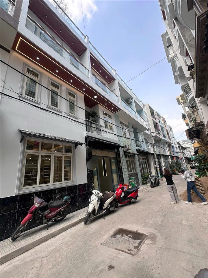 Bán nhà 4 tầng ngay chợ bình thành, giáp tân phú, ngang lớn 8m, hẻm xe hơi chỉ nhỉnh 5 tỷ