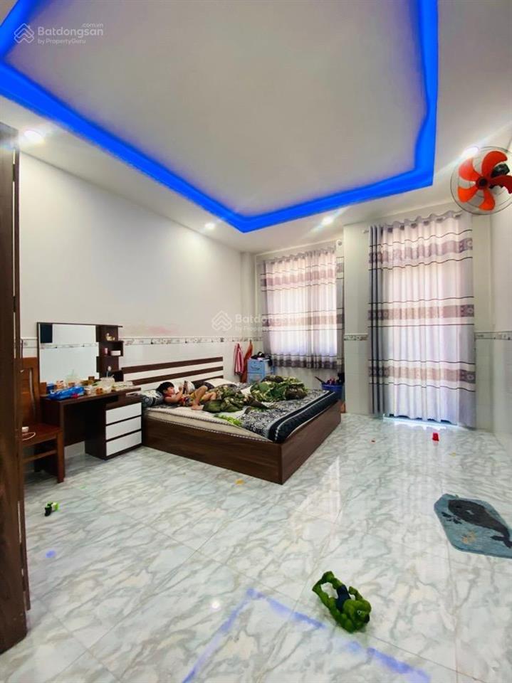 Ngộp bank nhà dân 8x18m  136m2, 3 tầng chỉ tl mạnh cho khách mua nhanh