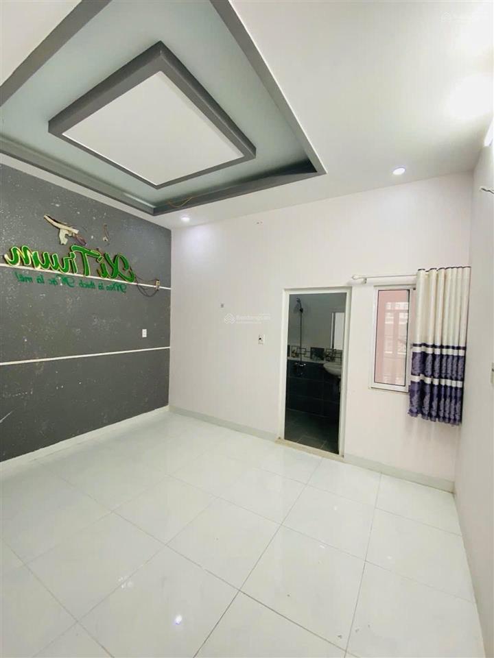 Chủ gấp bán nhà 4 tầng hương lộ 2 gần ngã tư 4 xãc khu phân lô cao tầng dân trí, chỉ 7 tỷ nhỉnh xiu