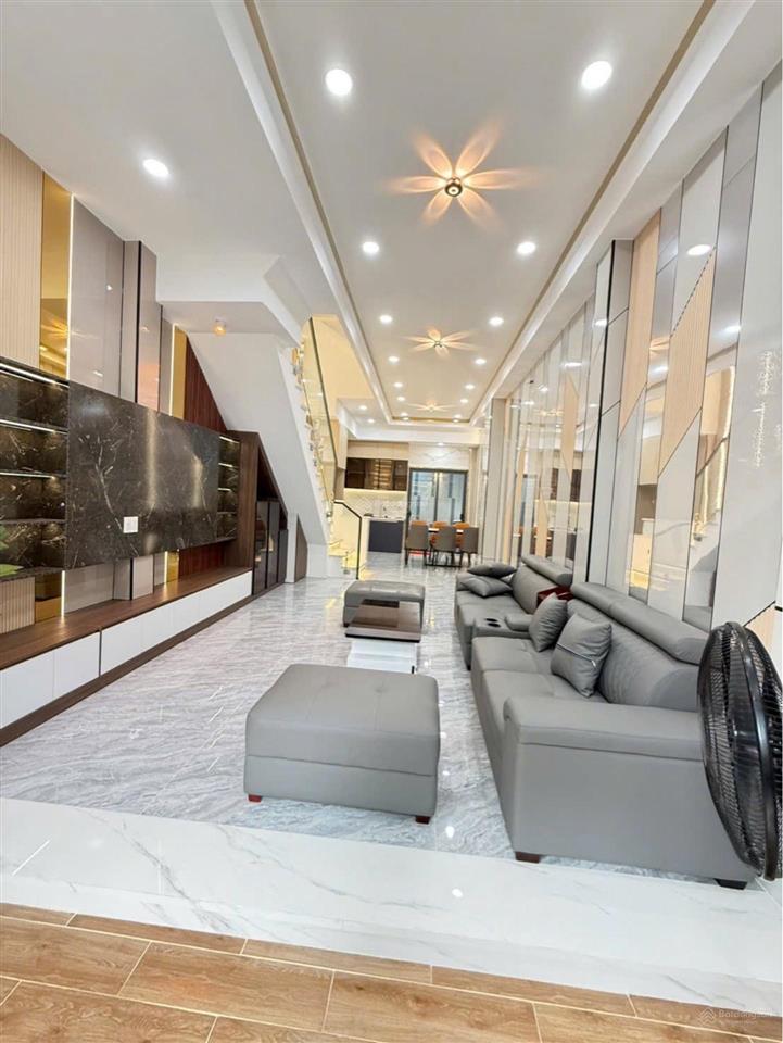 Siêu phẩm 5 tầng full nội thất hương lộ 2 hẻm xe hơi thông, ngay ngã tư 4 xã chỉ nhỉnh 7 tỷ