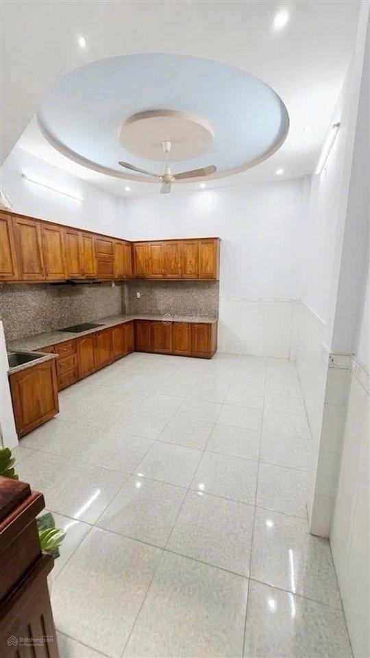 Chủ gấp bán nhà 3 tầng giáp aeon tân phú, hẻm xe tải thông, chỉ nhỉnh 5 tỷ