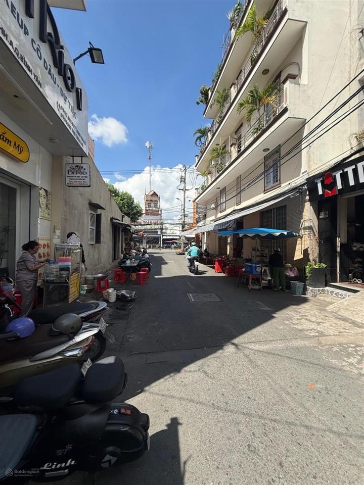 Bán nhà ngay ngã tư 4 xã lê văn quới, 2 tầng (72m2) hẻm xe tải 8m thông, chỉ nhỉnh 7 tỷ xíu xiu