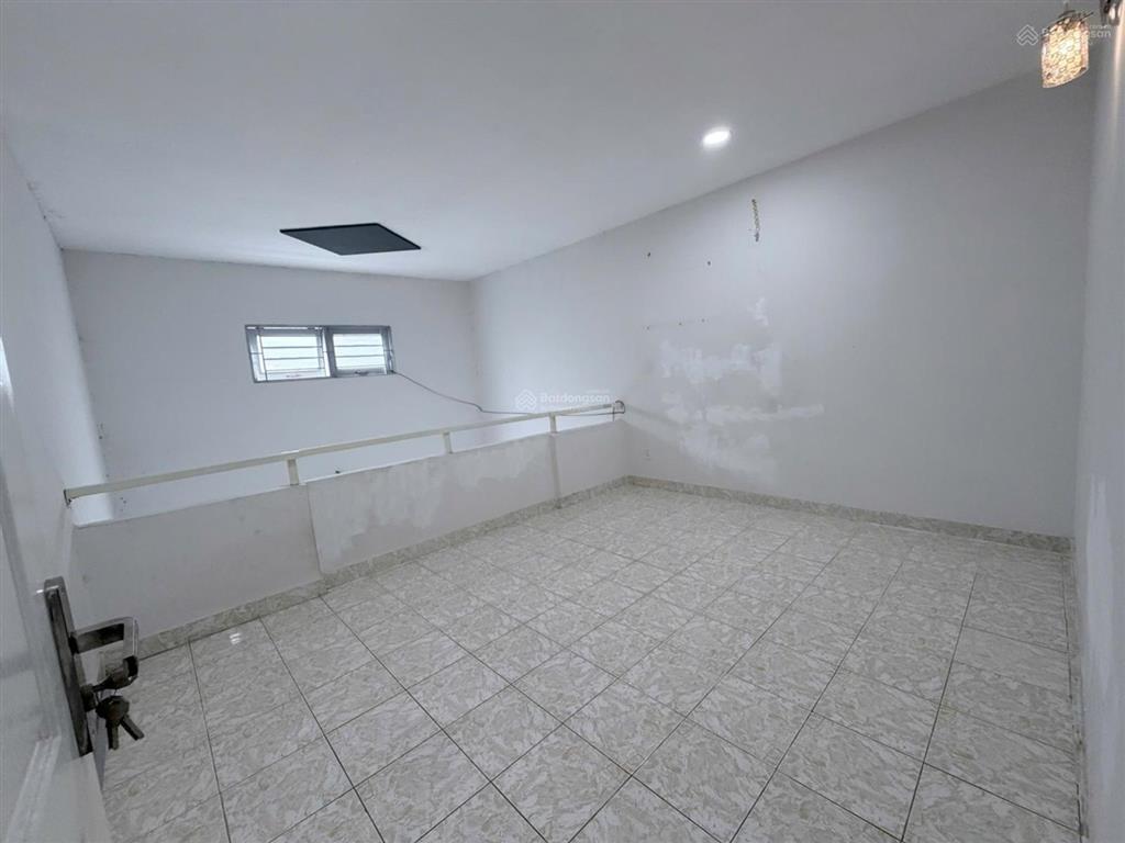 Bán nhà tân phú tân kỳ tân quý, 2 tầng 50m2 chỉ hơn 4 tỷ sổ hồng riêng, công chứng nhanh
