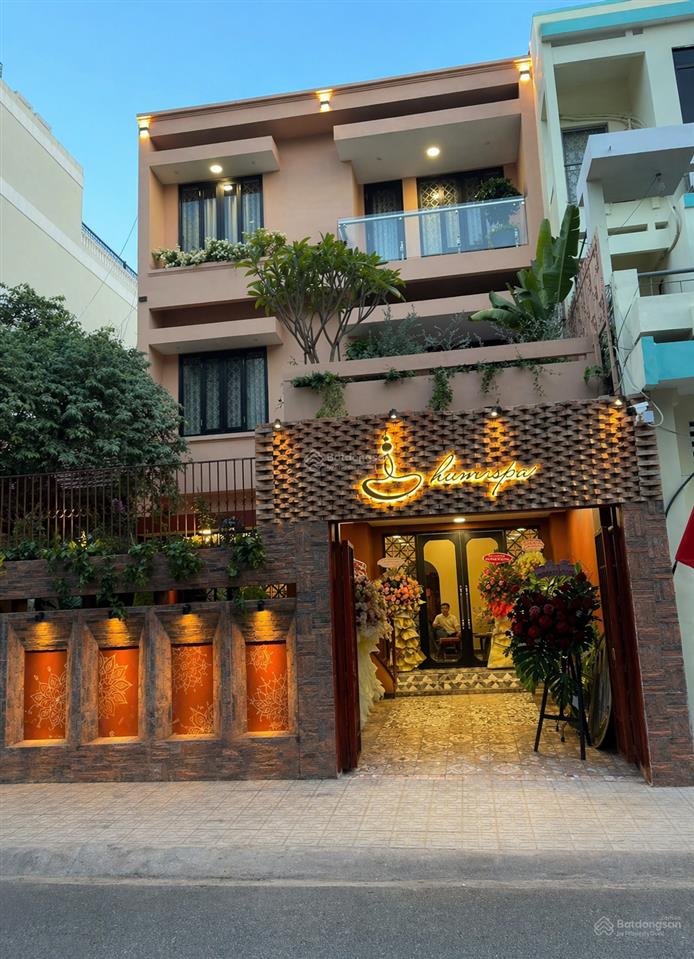 Cho thuê mặt bằng kinh doanh cao cấp trung tâm quận 1  diện tích lên tới 400m2
