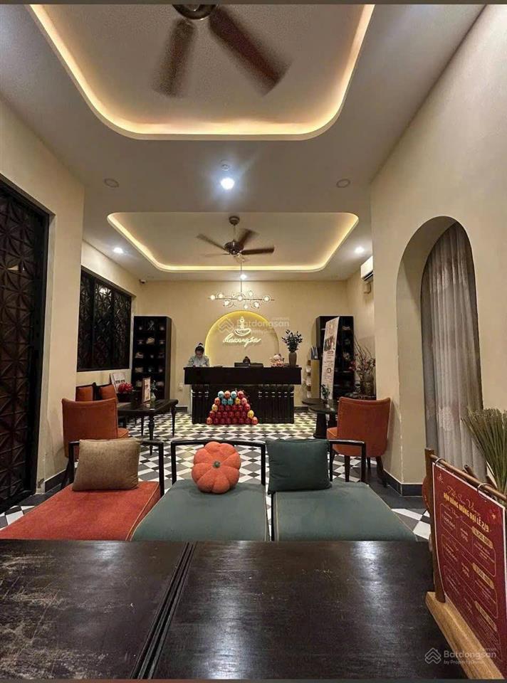 Cho thuê mặt bằng kinh doanh cao cấp trung tâm quận 1  diện tích lên tới 400m2
