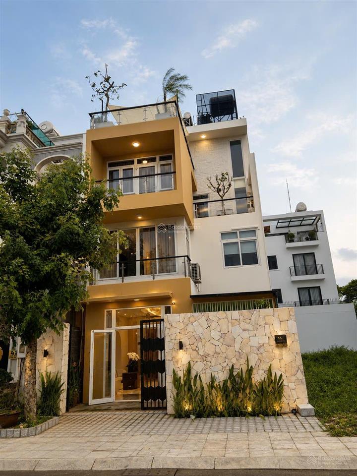 Siêu phẩm tòa nhà mặt tiền thảo điền, quận 2  diện tích sử dụng lên tới 300m2