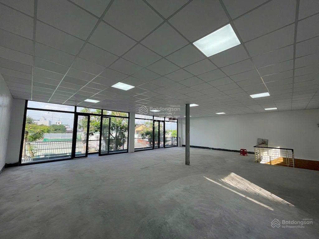 Cho thuê nhà mặt tiền nguyễn duy trinh quận 2  diện tích lên tới 300m²